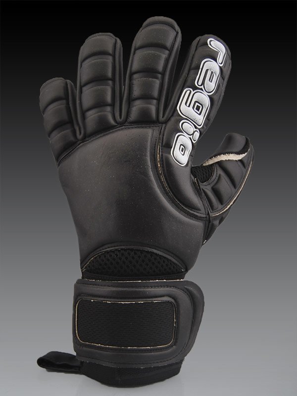 Brankárske rukavice REGIO GIGA GRIP NEGATIVE BLACK