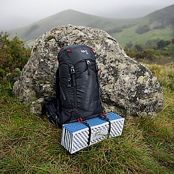 Skládací pěnová karimatka NILS Camp NC1768 s reflexní vrstvou modrá