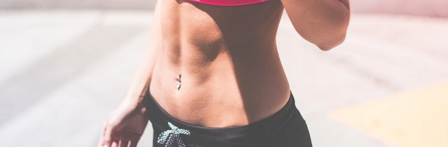 4 účinné cviky pre krajšie brucho