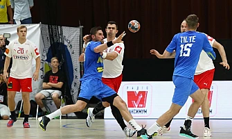 Ako správne vybrať hádzanársku loptu podľa veku a ligových štandardov