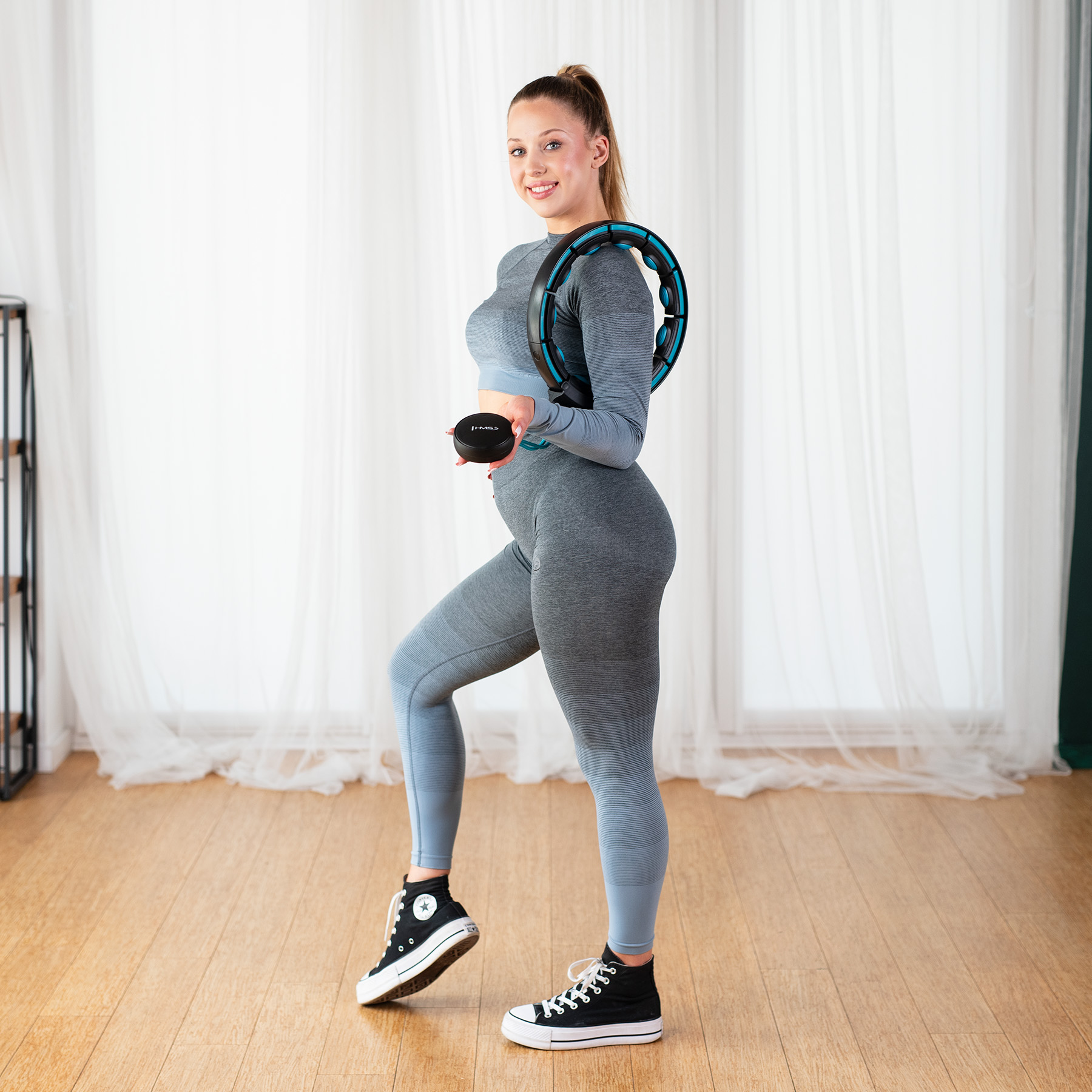 Sada masážní hula hoop se závažím HHM17 a zeštíhlujícího pásu BR163 černá/tyrkysová