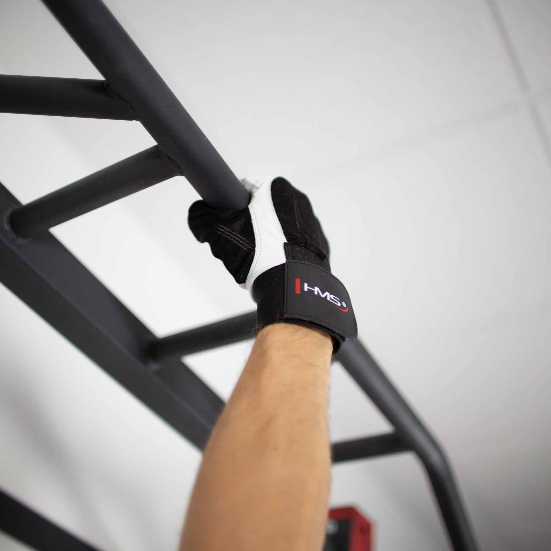 Fitness rukavice HMS RST04 bílé