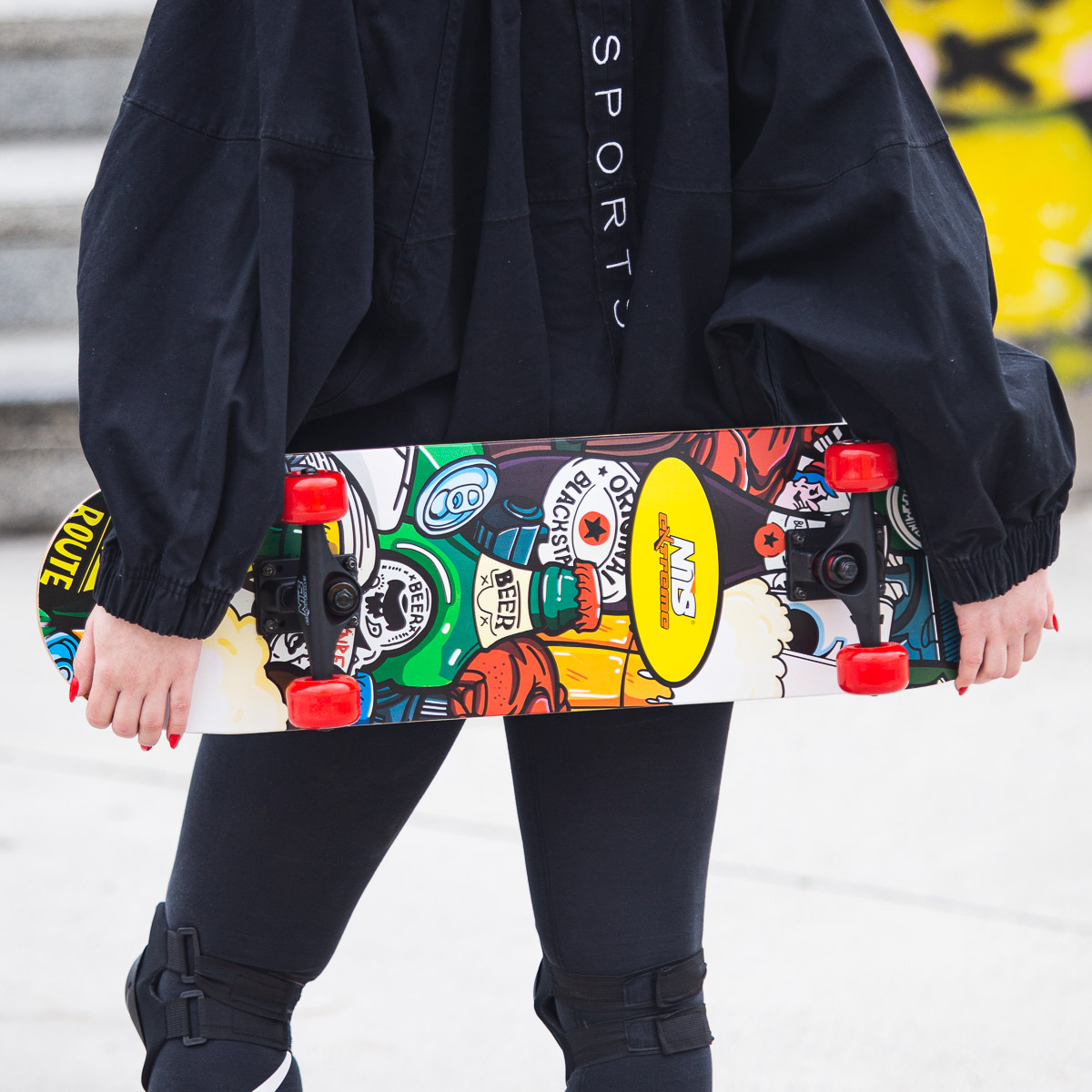 Skateboard NILS Extreme CR3108 Color Worms 1