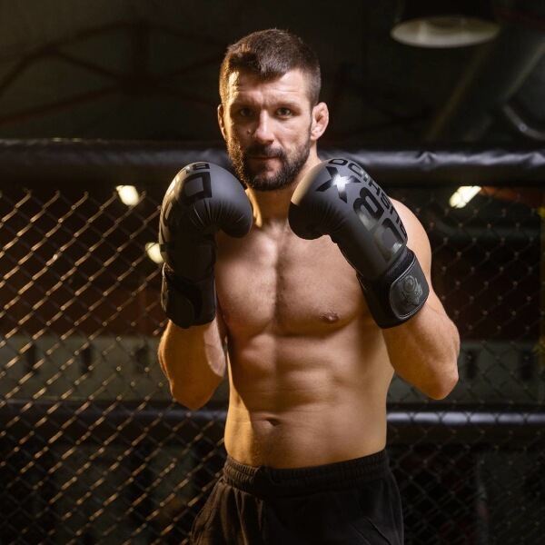 Boxerské rukavice DBX BUSHIDO B-2v21