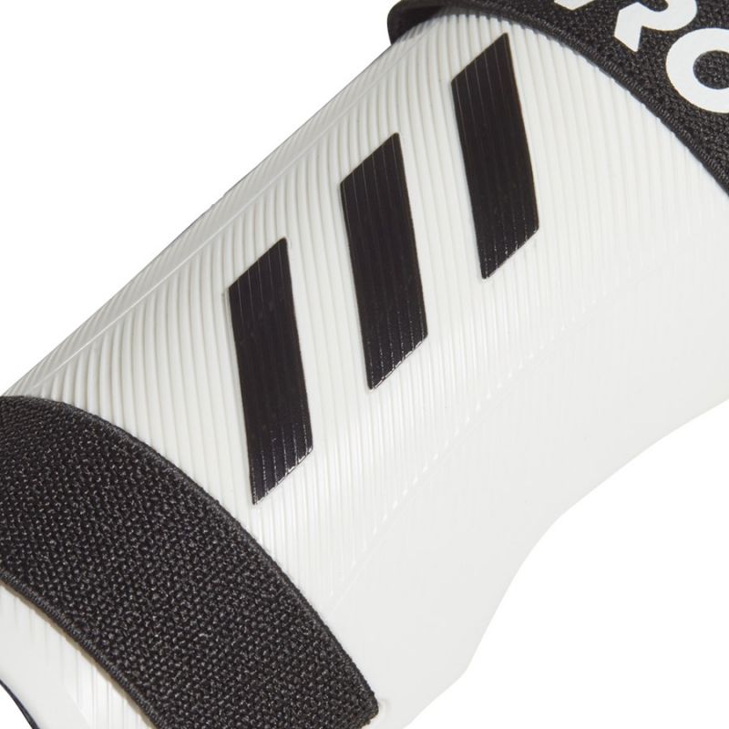 Chrániče adidas Tiro SG Trn M GJ7758
