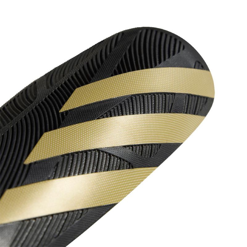 Chrániče adidas Tiro Competition IP3999