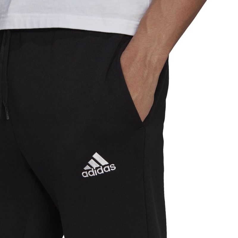 Tepláky adidas Essentials Tapered Cuff Pants M GK9222