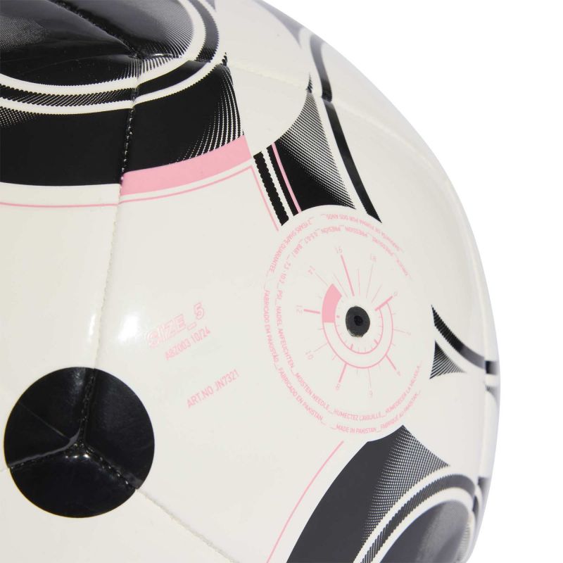 Futbalová lopta adidas Juventus Turyn Club Home JN7321