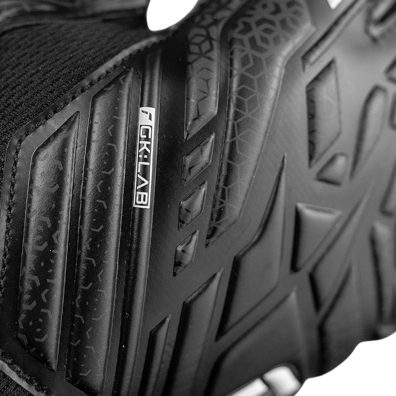 Brankárske rukavice Reusch Attrakt Resist 5570615 7700