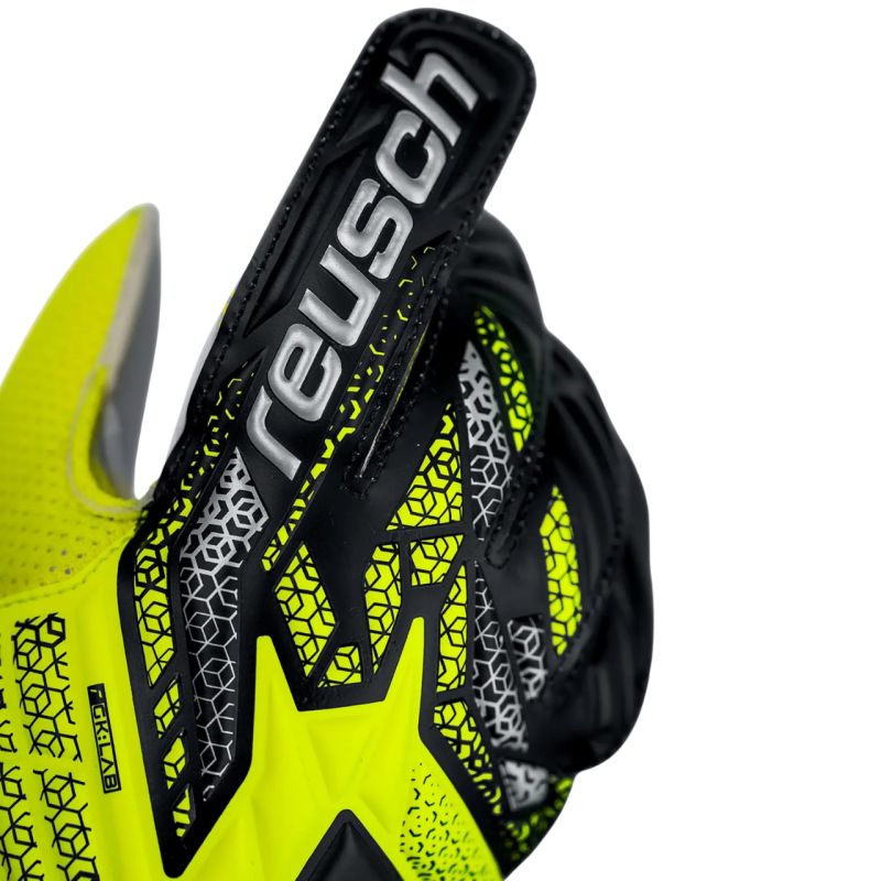 Brankárske rukavice Reusch Attrakt Solid Jr 5572515 2014
