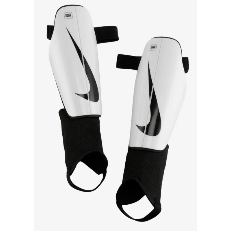 Chrániče Nike Charge DX4608-100