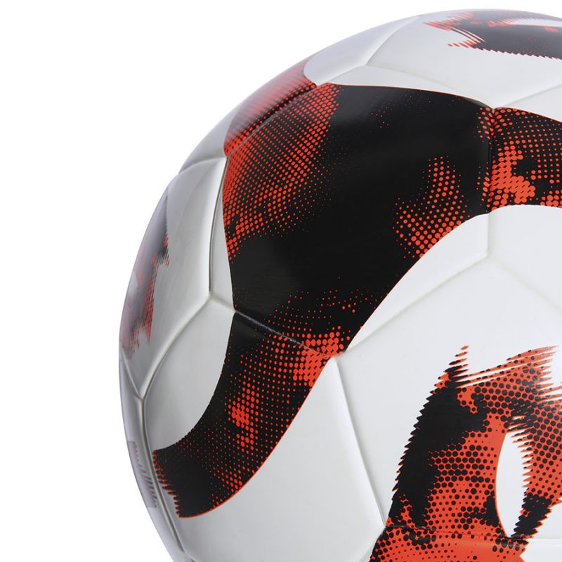 Futbalová lopta adidas Tiro League HT2424