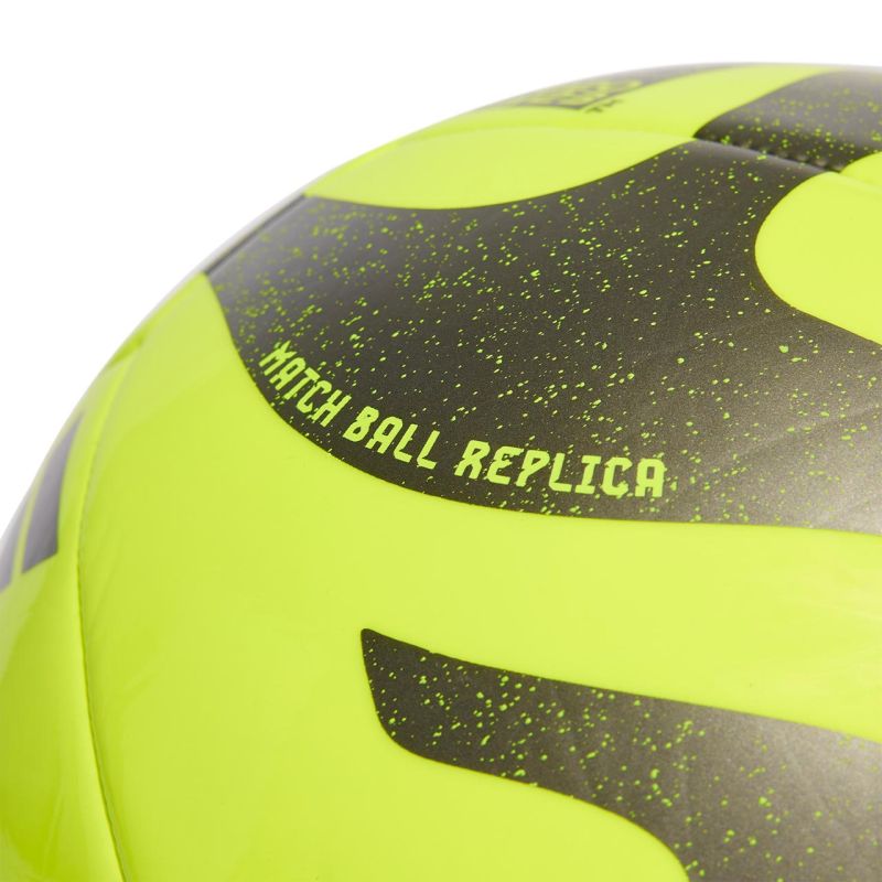 Futbalová lopta adidas Oceaunz Club Ball HZ6932