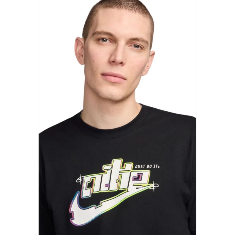 Tričko Nike Sportswear Tee M FV3745-010