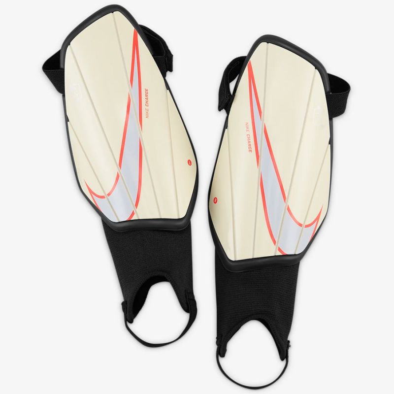 Chrániče Nike Charge M SP2164 113